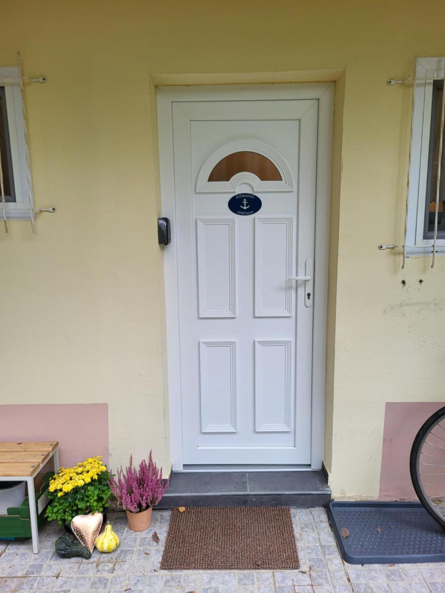 Kismano Apartman Orfű Buitenkant foto