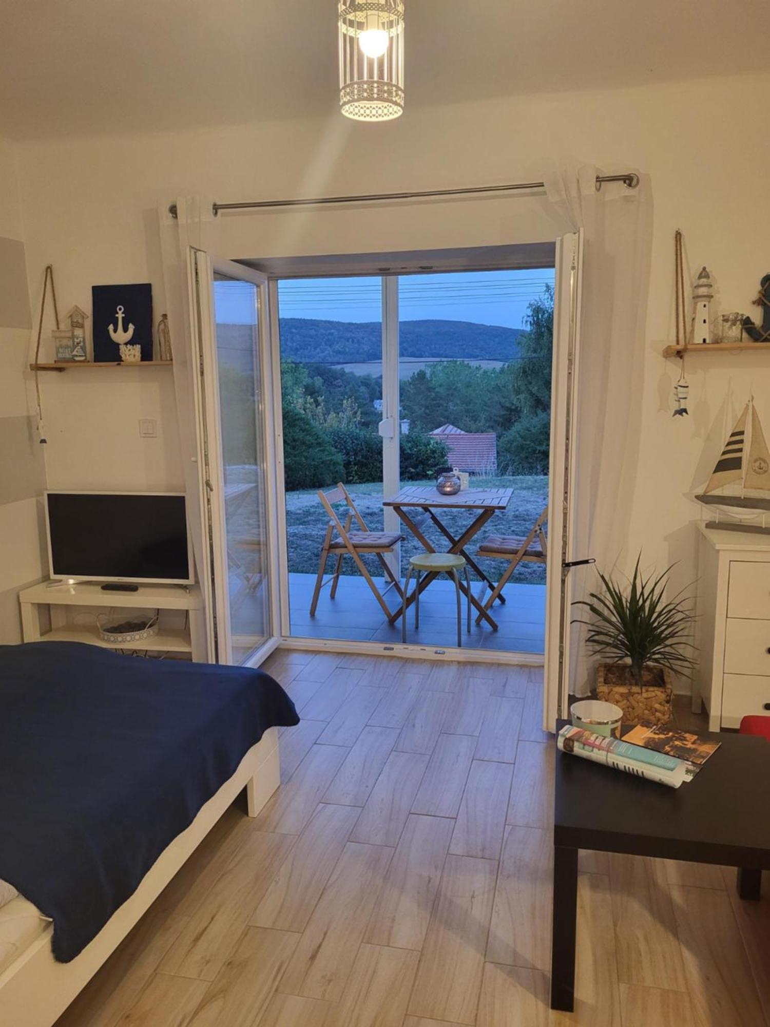Kismano Apartman Orfű Buitenkant foto